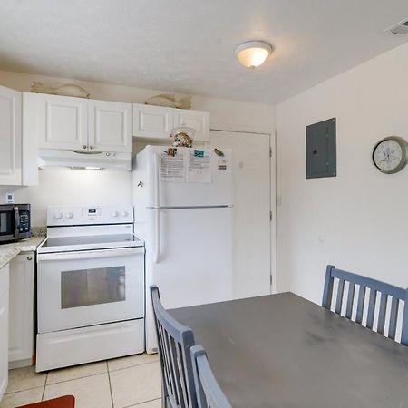 Cute Apt With Backyard And Grill - Steps To Cocoa Beach Εξωτερικό φωτογραφία